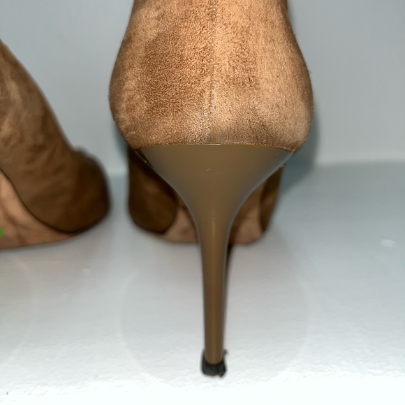 Jimmy Choo Brown Suede Heels - Picture 7 of 13
